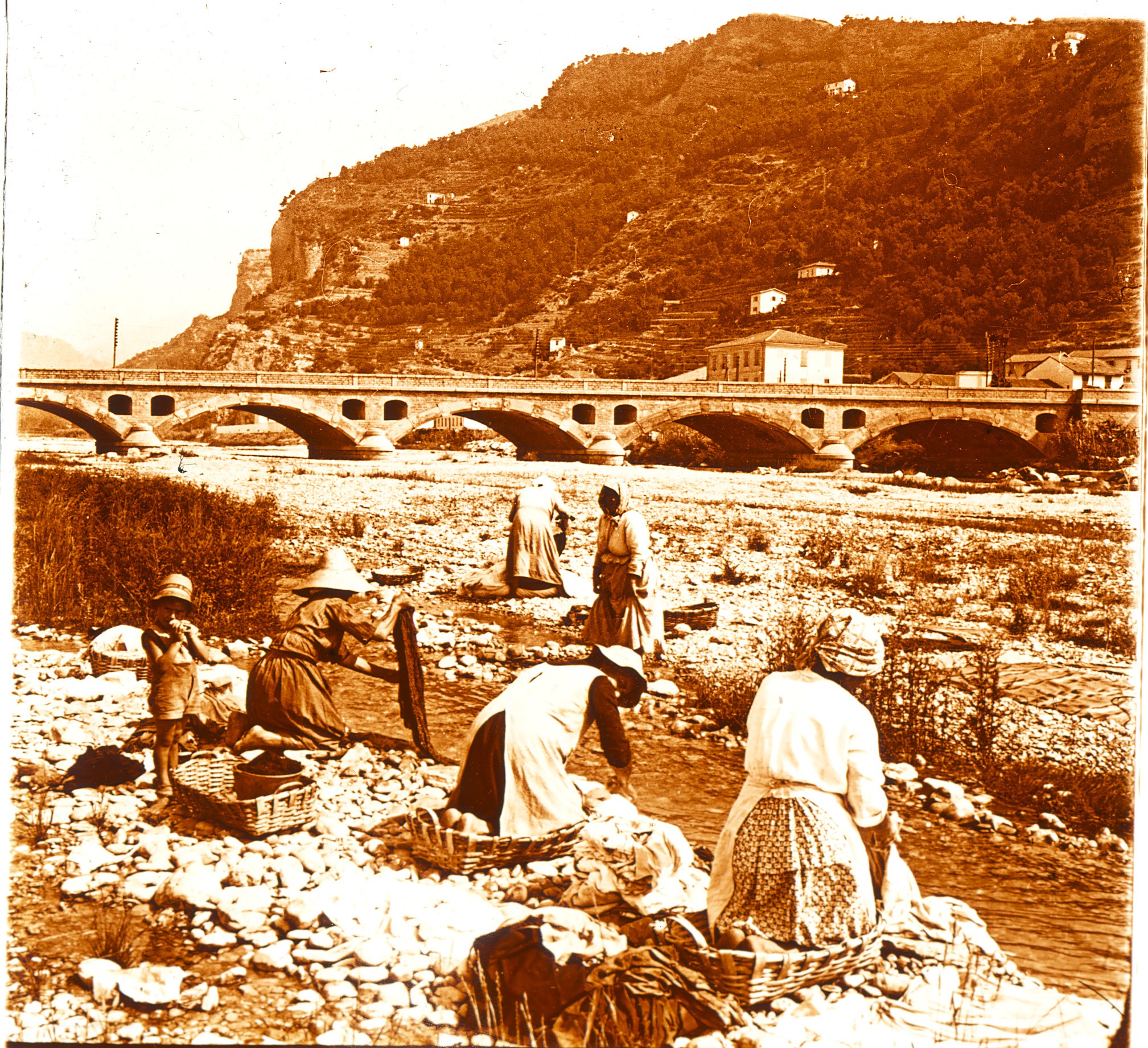 Ah09 r lavandieres 1