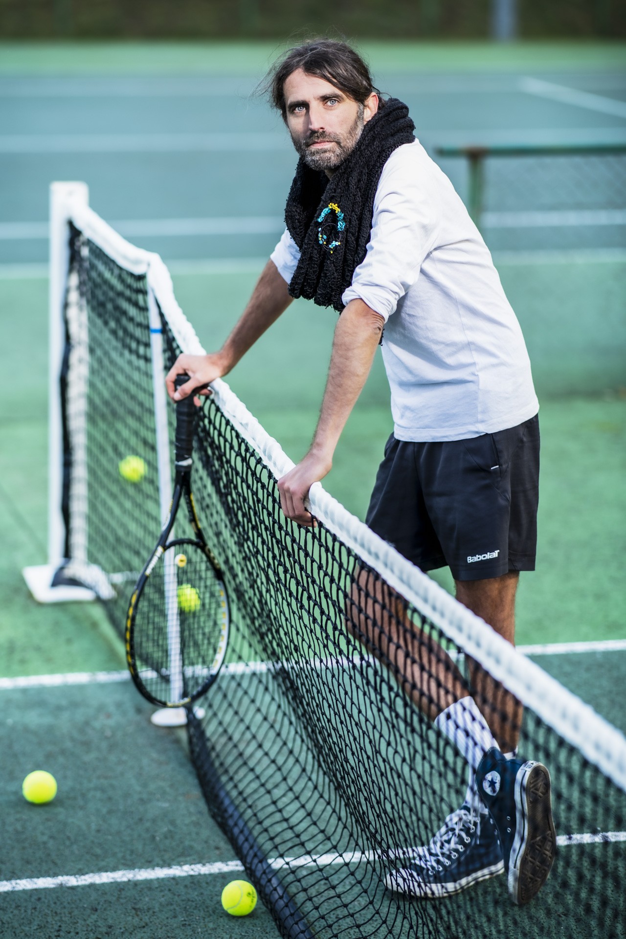 Hommes a la broche 01