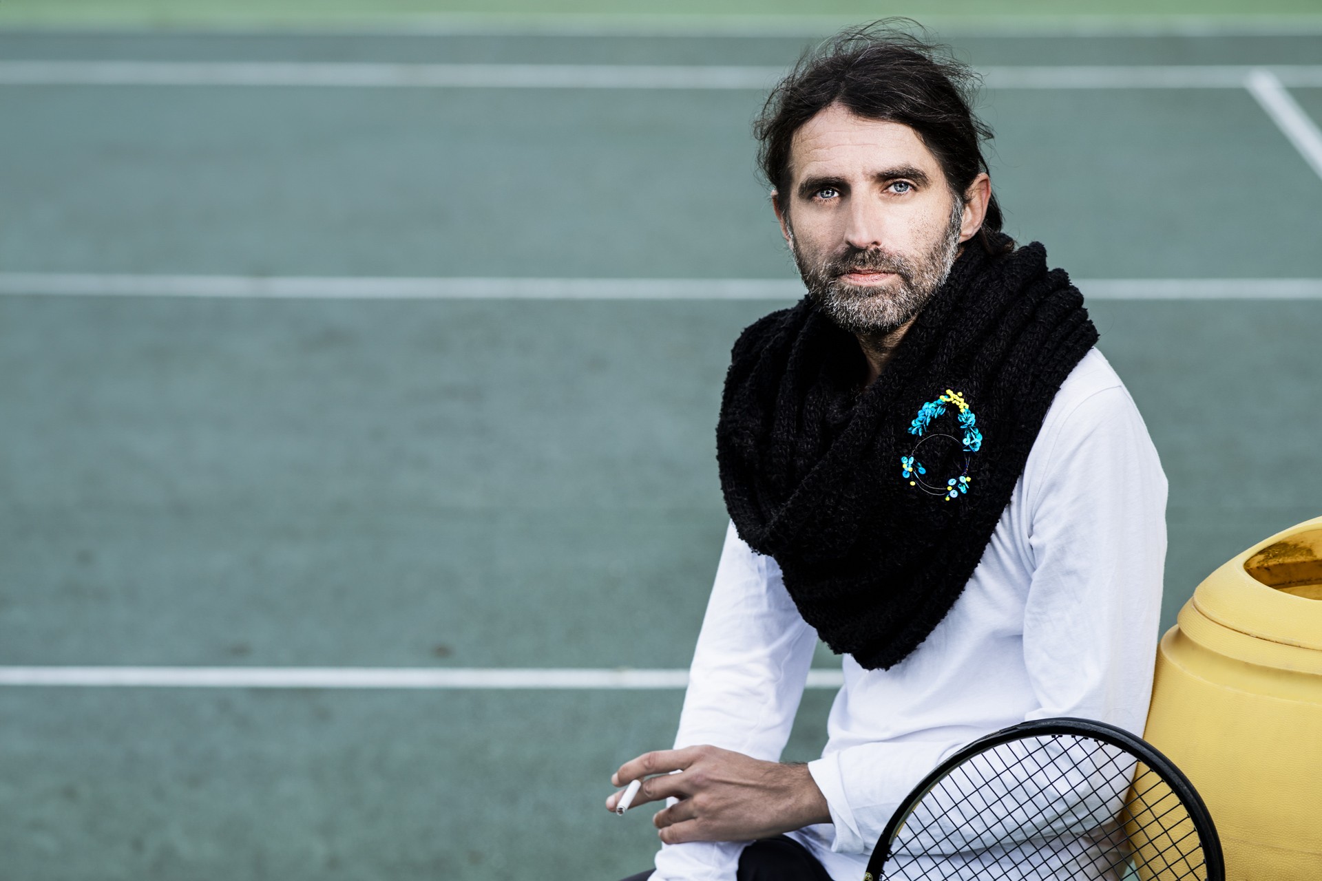 Hommes a la broche 02