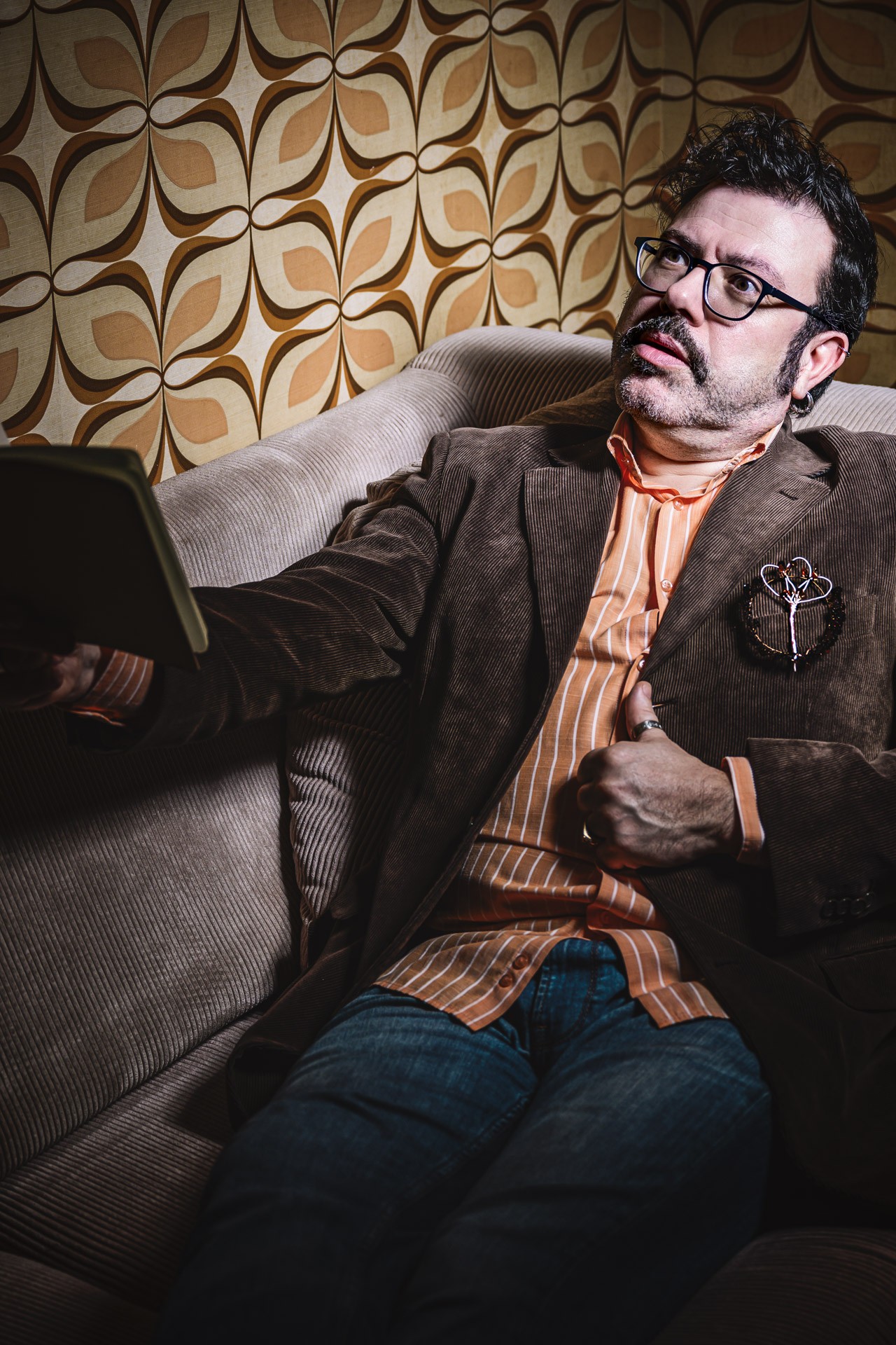 Hommes a la broche 12